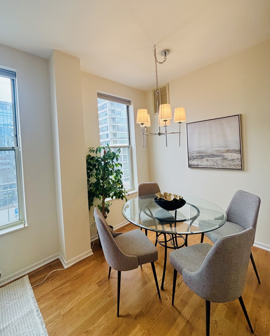 1631 S Michigan Avenue 604