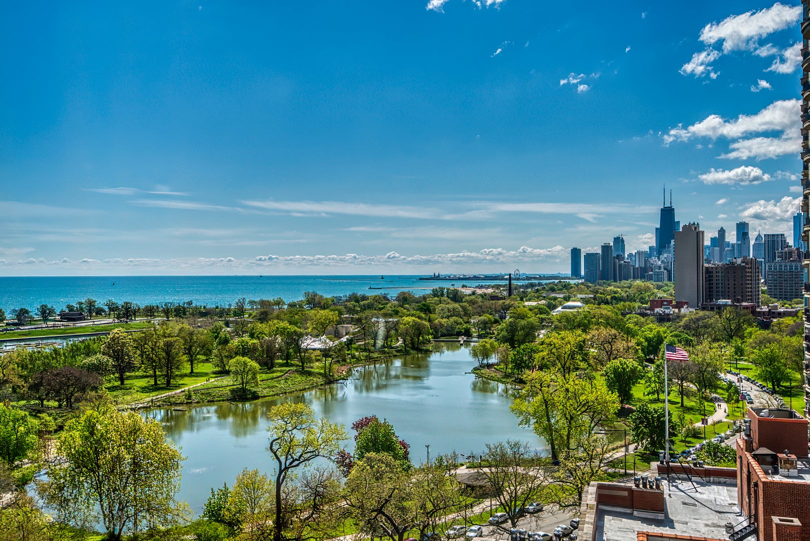 2626 N Lakeview Avenue 1604
