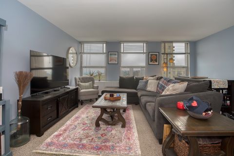 Tiny photo for 2626 N Lakeview Avenue #1604, Chicago, IL 60614 (MLS # 12632581)