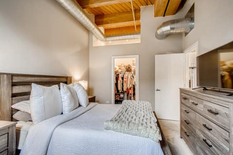 Tiny photo for 1040 W Adams Street #218, Chicago, IL 60607 (MLS # 12678121)