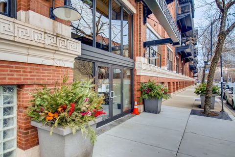 Tiny photo for 1040 W Adams Street #218, Chicago, IL 60607 (MLS # 12678121)