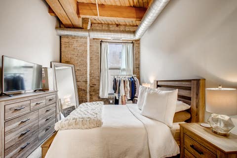 Tiny photo for 1040 W Adams Street #218, Chicago, IL 60607 (MLS # 12678121)