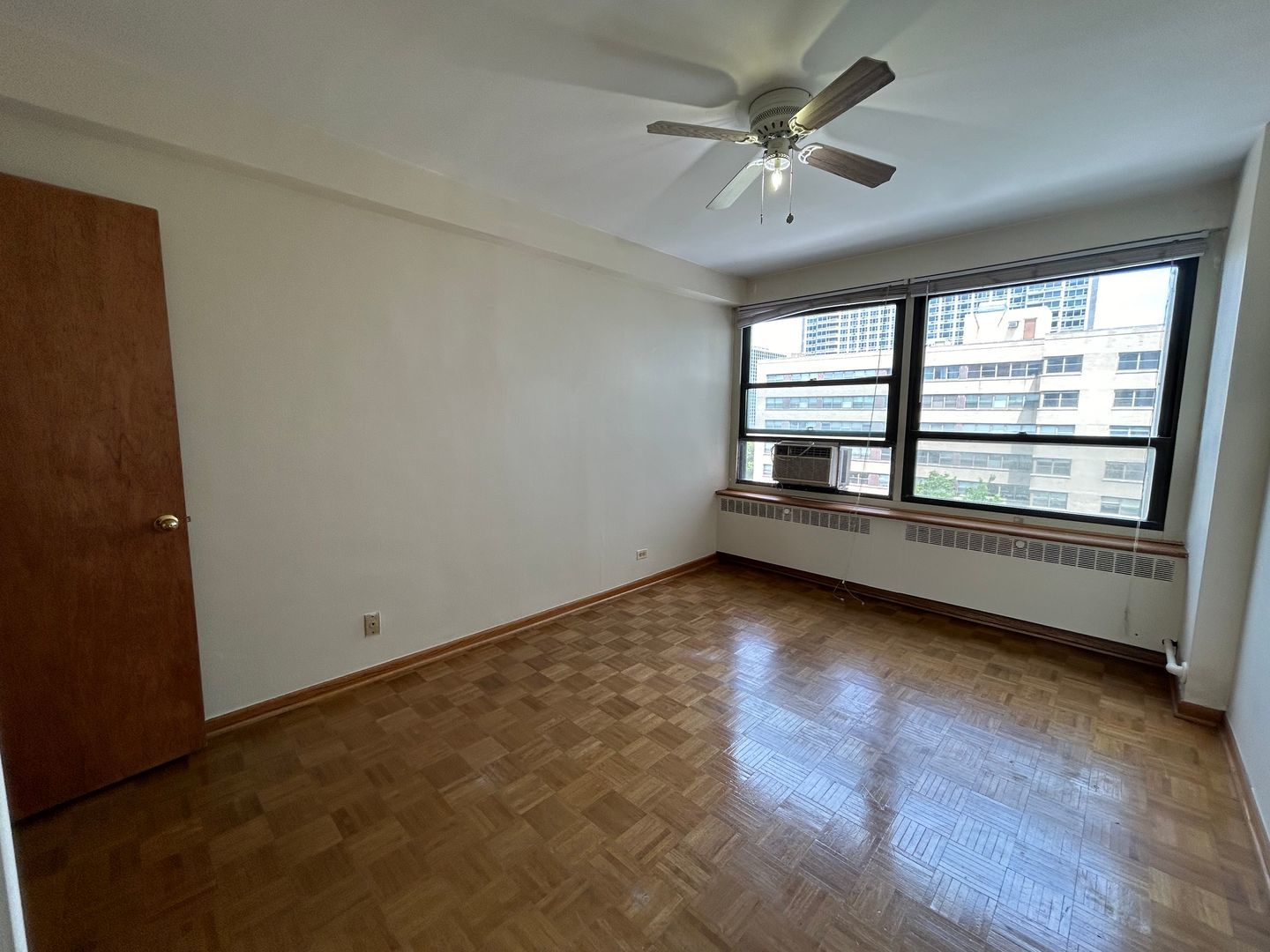 4180 N Marine Drive 1009