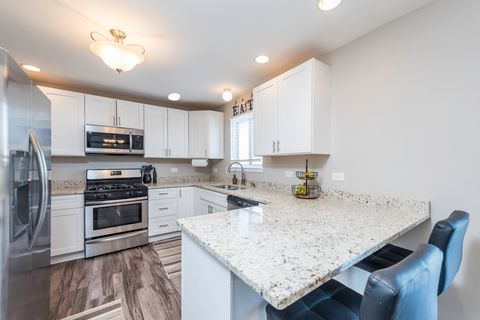 Tiny photo for 423 Windridge Drive, Round Lake Park, IL 60073 (MLS # 12555314)