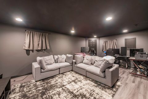 Tiny photo for 423 Windridge Drive, Round Lake Park, IL 60073 (MLS # 12555314)