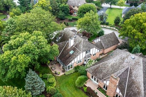 Tiny photo for 28 Lake Ridge Club Drive, Burr Ridge, IL 60527 (MLS # 12642409)