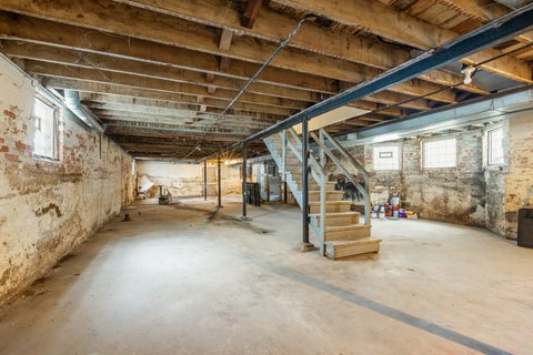 Tiny photo for 7518 S Ridgeland Avenue, Chicago, IL 60649 (MLS # 12627173)
