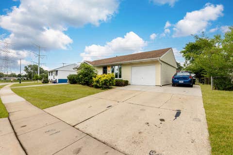 Tiny photo for 523 Belmont Drive, Romeoville, IL 60446 (MLS # 12671043)