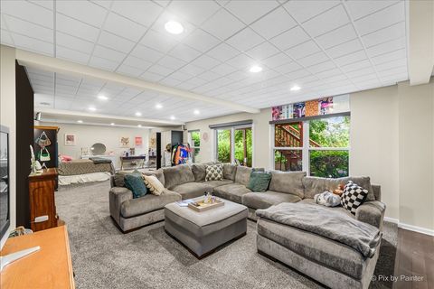 Tiny photo for 237 Foxford Drive, Cary, IL 60013 (MLS # 12576394)