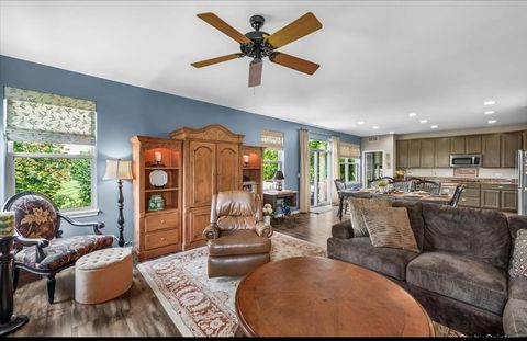 Tiny photo for 237 Foxford Drive, Cary, IL 60013 (MLS # 12576394)