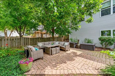 Tiny photo for 237 Foxford Drive, Cary, IL 60013 (MLS # 12576394)