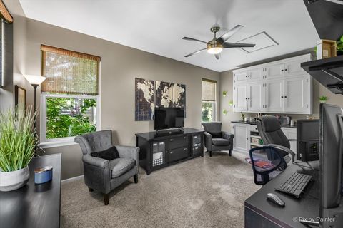 Tiny photo for 237 Foxford Drive, Cary, IL 60013 (MLS # 12576394)