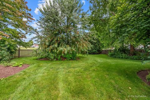 Tiny photo for 237 Foxford Drive, Cary, IL 60013 (MLS # 12576394)