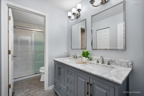 Tiny photo for 237 Foxford Drive, Cary, IL 60013 (MLS # 12576394)