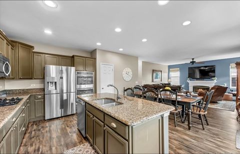 Tiny photo for 237 Foxford Drive, Cary, IL 60013 (MLS # 12576394)