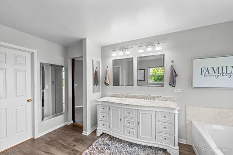 Tiny photo for 237 Foxford Drive, Cary, IL 60013 (MLS # 12576394)