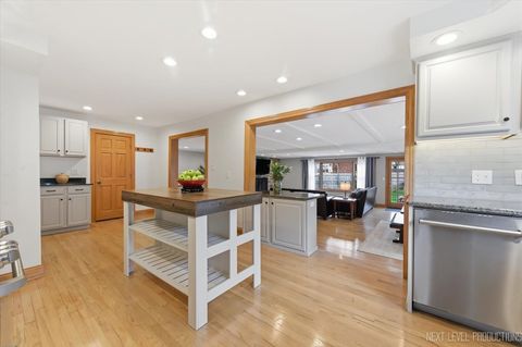 Tiny photo for 618 S 5th Street, St. Charles, IL 60174 (MLS # 12610540)