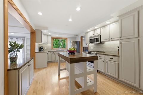 Tiny photo for 618 S 5th Street, St. Charles, IL 60174 (MLS # 12610540)