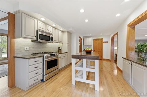 Tiny photo for 618 S 5th Street, St. Charles, IL 60174 (MLS # 12610540)