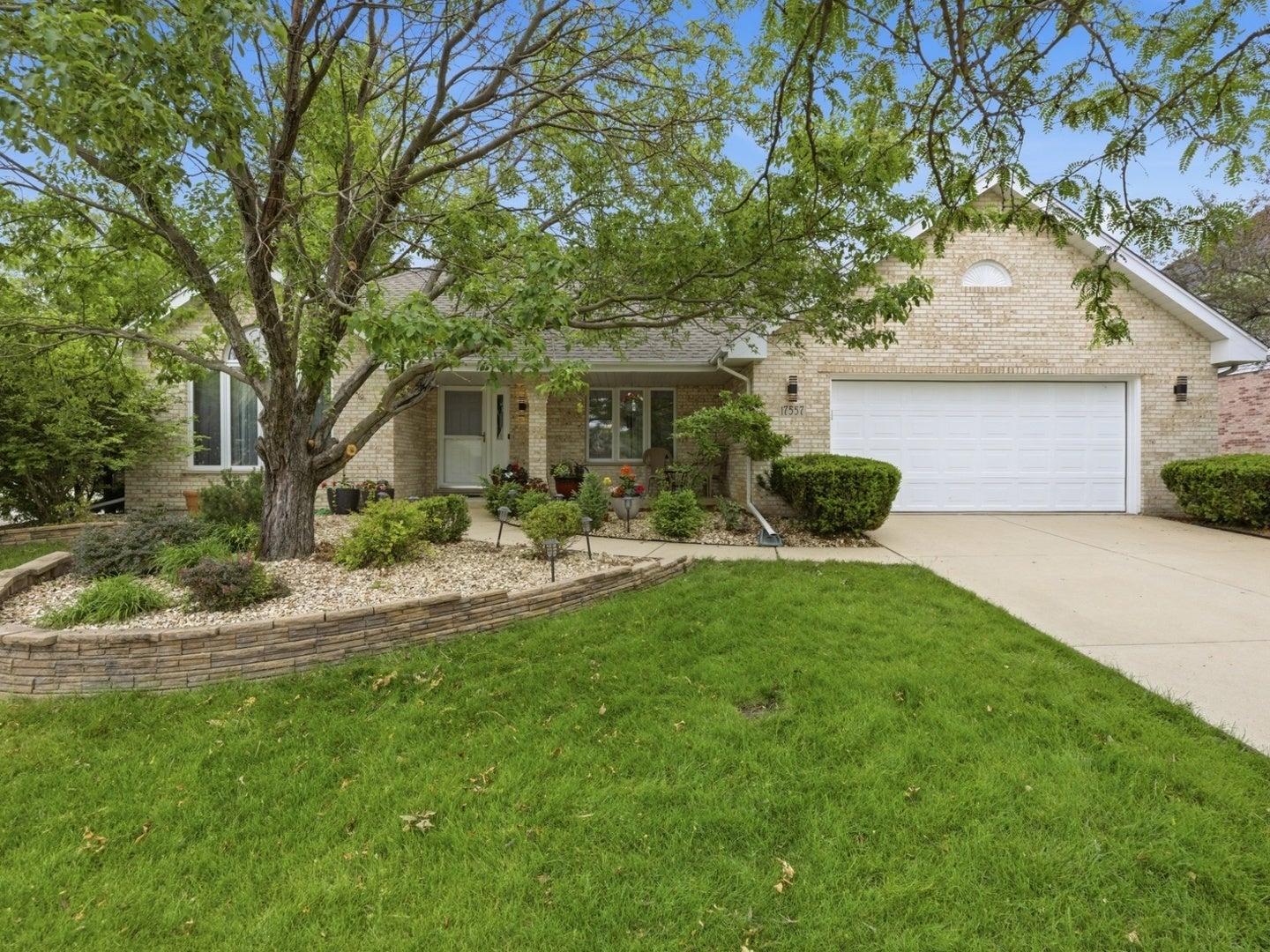 17557 Ryan Lane