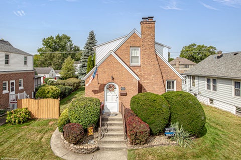 Photo of 9644 50th Court, Oak Lawn, IL 60453 (MLS # 12755159)