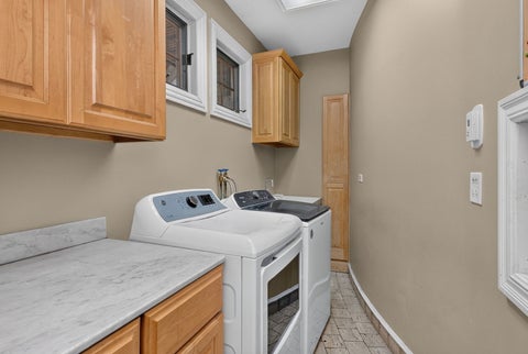 Tiny photo for 6116 S Brainard Avenue, La Grange Highlands, IL 60525 (MLS # 12716076)