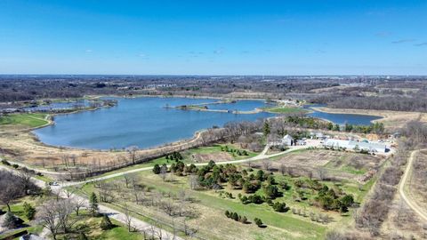 Tiny photo for 5681 River Park Drive, Libertyville, IL 60048 (MLS # 12624665)