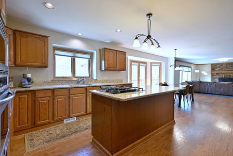 Tiny photo for 5681 River Park Drive, Libertyville, IL 60048 (MLS # 12624665)
