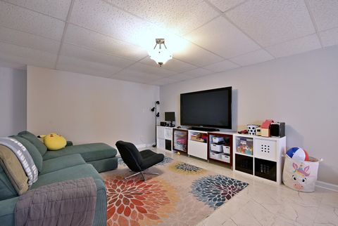 Tiny photo for 5681 River Park Drive, Libertyville, IL 60048 (MLS # 12624665)