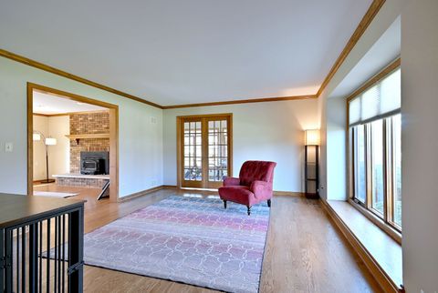 Tiny photo for 5681 River Park Drive, Libertyville, IL 60048 (MLS # 12624665)