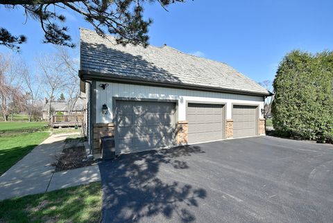 Tiny photo for 5681 River Park Drive, Libertyville, IL 60048 (MLS # 12624665)