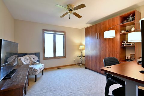 Tiny photo for 5681 River Park Drive, Libertyville, IL 60048 (MLS # 12624665)