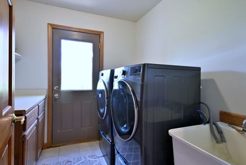 Tiny photo for 5681 River Park Drive, Libertyville, IL 60048 (MLS # 12624665)