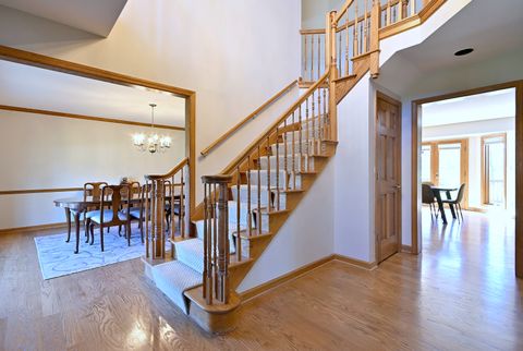 Tiny photo for 5681 River Park Drive, Libertyville, IL 60048 (MLS # 12624665)