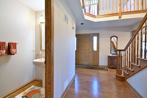 Tiny photo for 5681 River Park Drive, Libertyville, IL 60048 (MLS # 12624665)