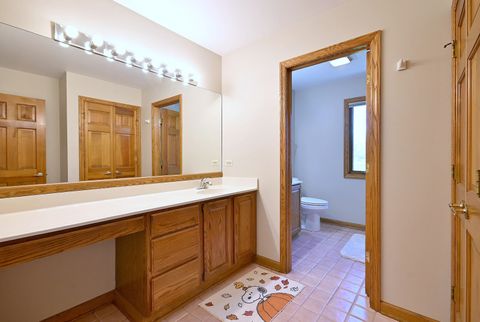 Tiny photo for 5681 River Park Drive, Libertyville, IL 60048 (MLS # 12624665)