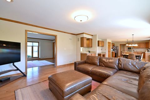 Tiny photo for 5681 River Park Drive, Libertyville, IL 60048 (MLS # 12624665)