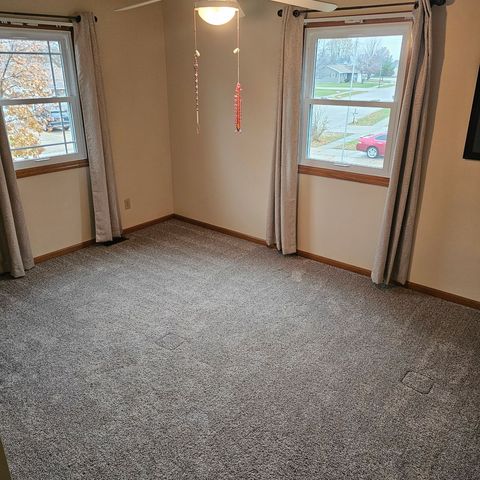 Tiny photo for 530 Meadows Road S, Bourbonnais, IL 60914 (MLS # 12472206)