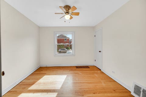 Tiny photo for 1931 W Albion Avenue #1, Chicago, IL 60626 (MLS # 12669811)