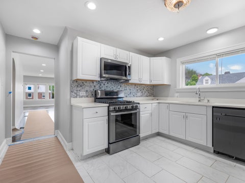 Tiny photo for 319 Bellwood Avenue, Bellwood, IL 60104 (MLS # 12617661)