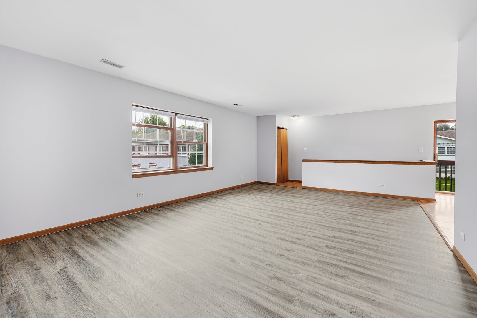 1141 Greenwood Circle 7F