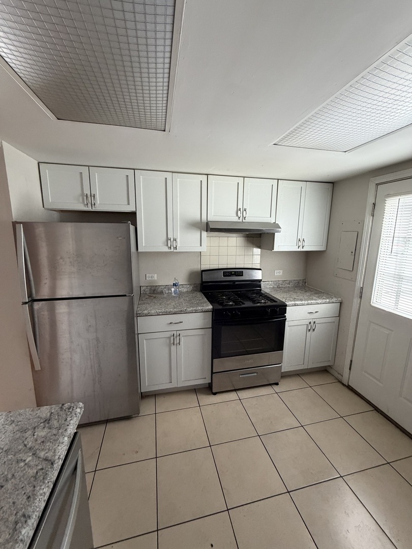 523 MEADOW GREEN Lane