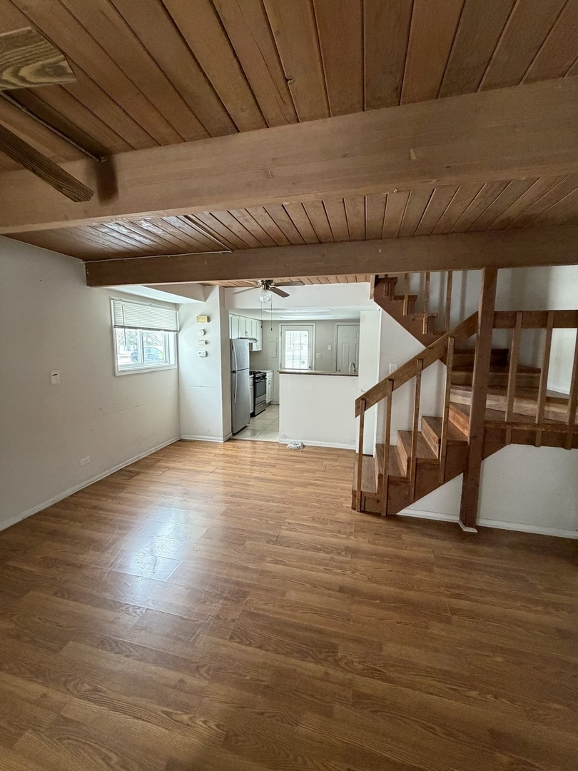 523 MEADOW GREEN Lane