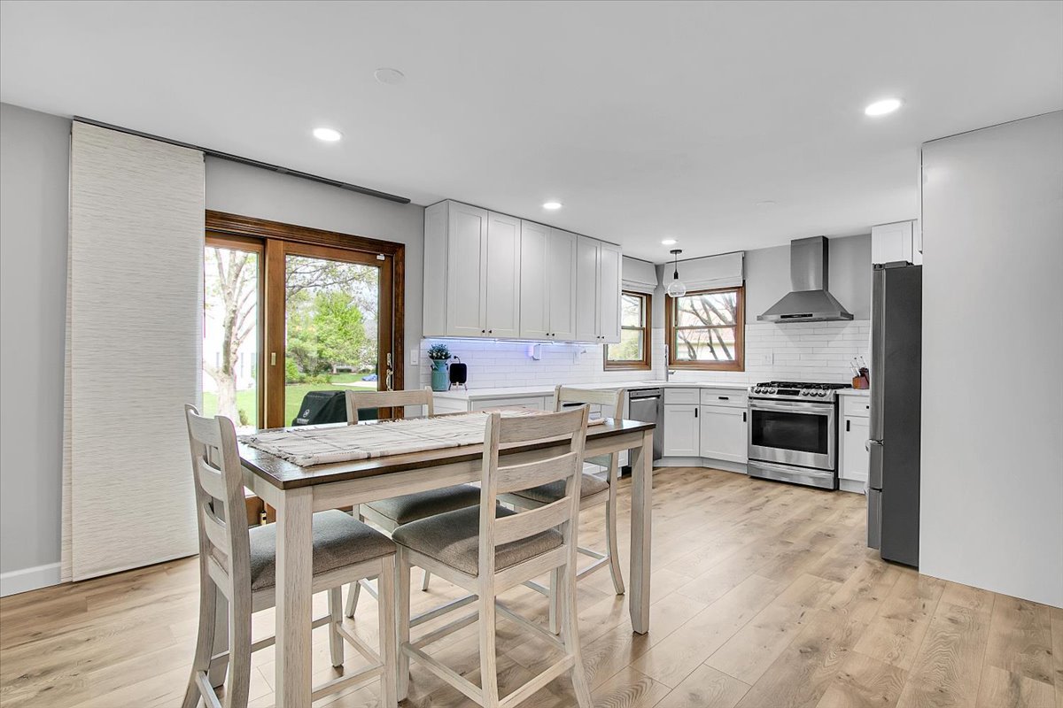1450 Canter Lane