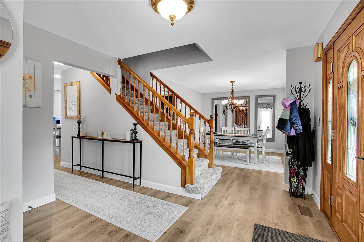 1450 Canter Lane