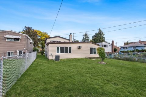 Tiny photo for 26 N Craig Place, Lombard, IL 60148 (MLS # 12546185)