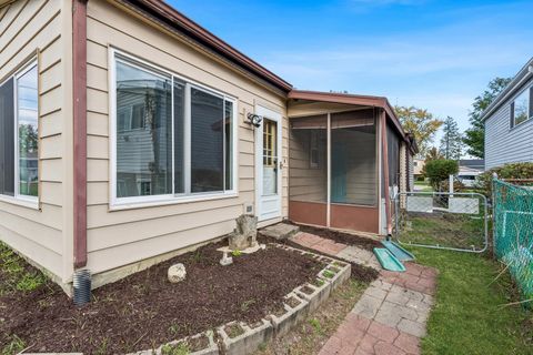 Tiny photo for 26 N Craig Place, Lombard, IL 60148 (MLS # 12546185)