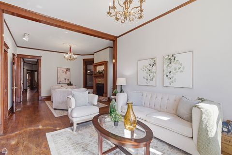 Tiny photo for 724 W Grace Street #1, Chicago, IL 60613 (MLS # 12593097)