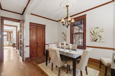 Tiny photo for 724 W Grace Street #1, Chicago, IL 60613 (MLS # 12593097)