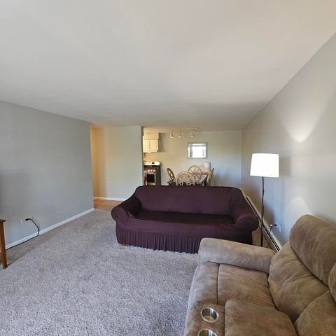 Tiny photo for 1198 Royal Glen Drive #312B, Glen Ellyn, IL 60137 (MLS # 12503373)